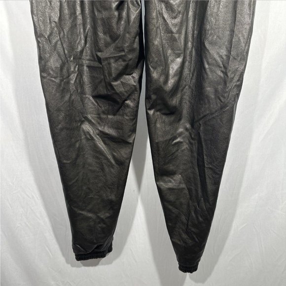 NEW $168 Spanx [ PLUS 2X ] Faux Leather Jogger Pants‎ in Black - Picture 13 of 14